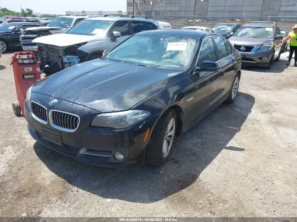 WBA5A5C54GG348423 2016 BMW 5ER - Image 2
