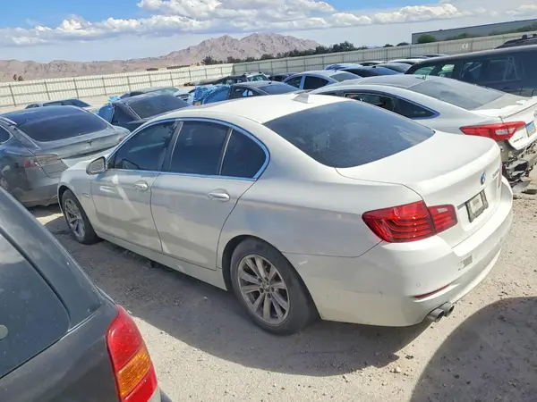 WBA5A5C54GG350270 2016 BMW 5ER - Image 2