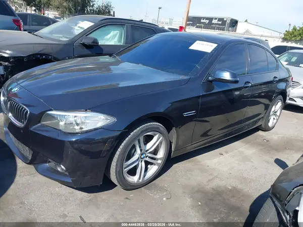 WBA5A5C54GG350432 2016 BMW 5ER - Image 2