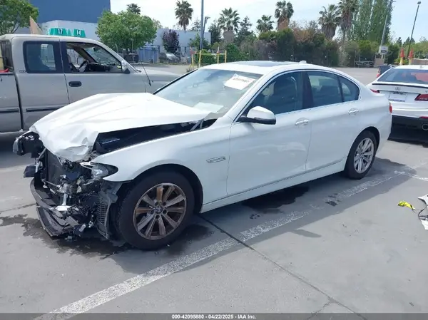 WBA5A5C55GD526616 2016 BMW 5ER - Image 2