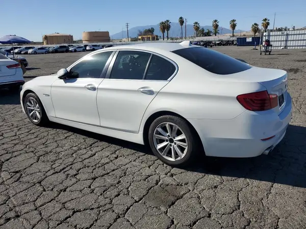 WBA5A5C55GD527393 2016 BMW 5ER - Image 2