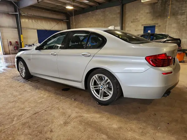 WBA5A5C55GG350830 2016 BMW 5ER - Image 2