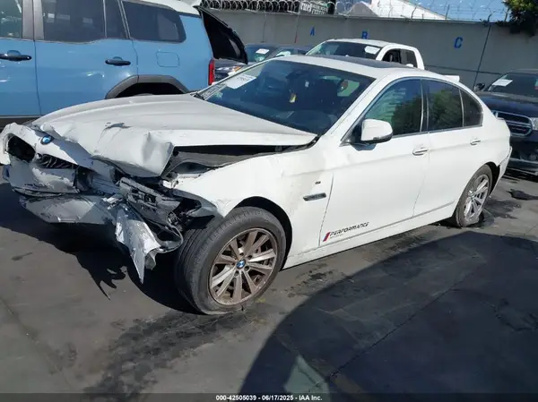 WBA5A5C56GD529167 2016 BMW 5ER - Image 2