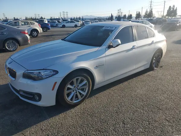 WBA5A5C57GD527203 2016 BMW 5ER - Image 1