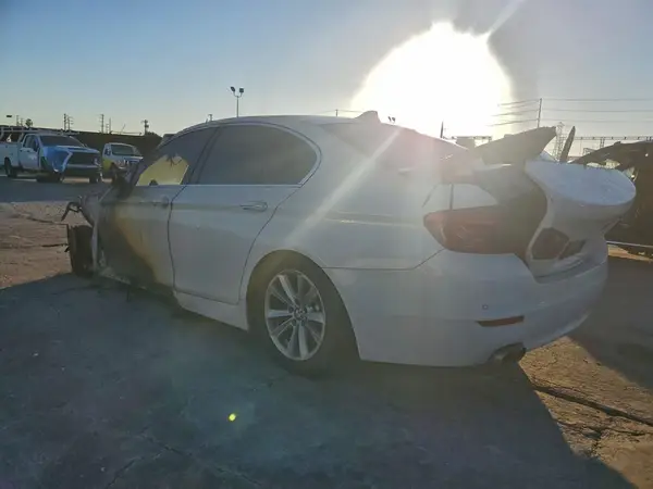 WBA5A5C57GD527279 2016 BMW 5ER - Image 2