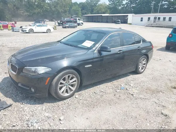WBA5A5C57GD529324 2016 BMW 5ER - Image 2