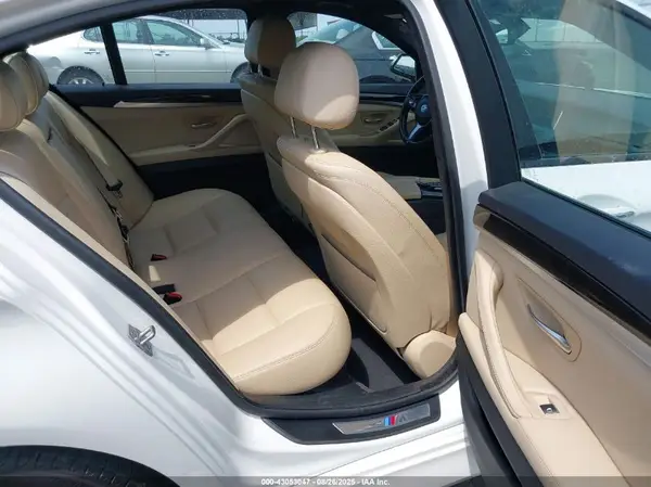WBA5A5C57GG348030 2016 BMW 5ER - Image 8
