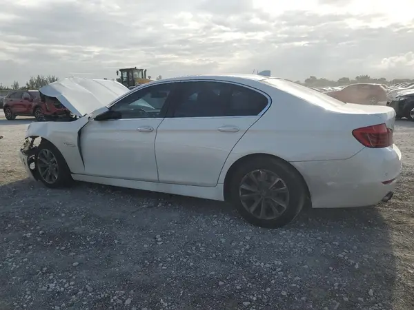 WBA5A5C57GG353051 2016 BMW 5ER - Image 2