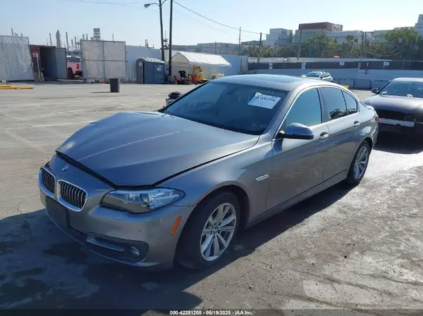 WBA5A5C57GG353843 2016 BMW 5ER - Image 2