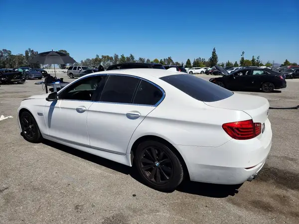 WBA5A5C58GD527095 2016 BMW 5ER - Image 2