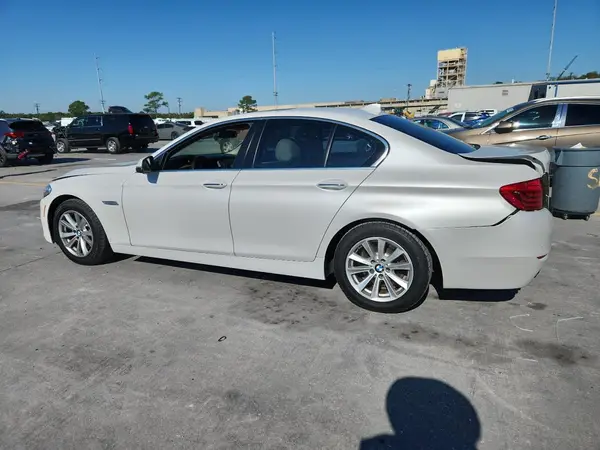 WBA5A5C58GD529137 2016 BMW 5ER - Image 2