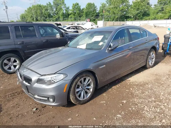 WBA5A5C59GD528241 2016 BMW 5ER - Image 2