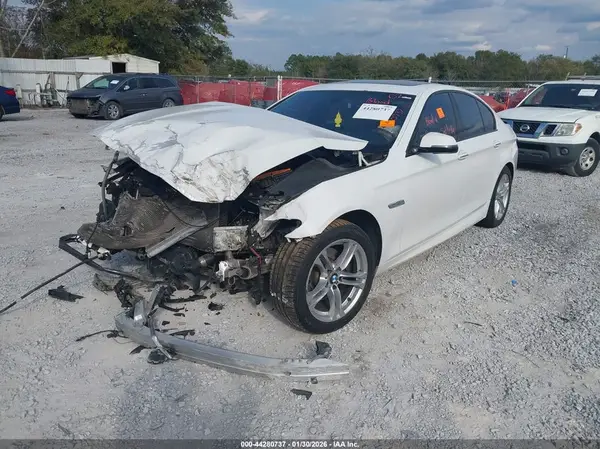 WBA5A5C59GD528918 2016 BMW 5ER - Image 2
