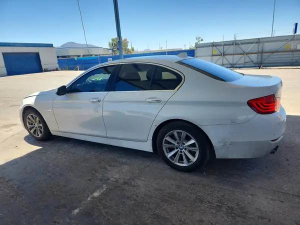 WBA5A5C59GG350524 2016 BMW 5ER - Image 2
