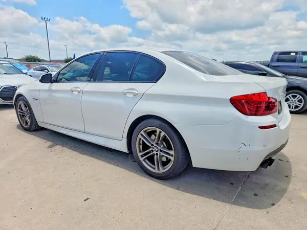 WBA5A5C5XGD529379 2016 BMW 5ER - Image 2