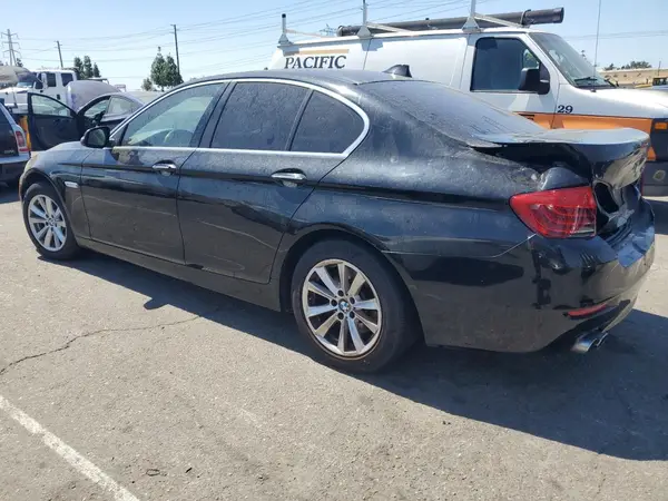WBA5A5C5XGG349821 2016 BMW 5ER - Image 2