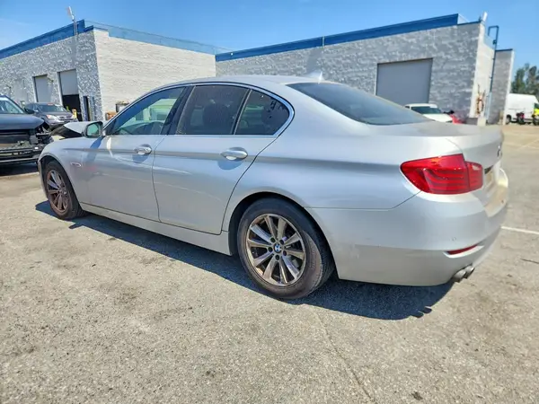 WBA5A5C5XGG350774 2016 BMW 5ER - Image 2