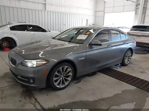 WBA5A5C5XGG351584 2016 BMW 5ER - Image 2