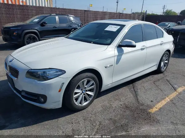 WBA5A5C5XGG352489 2016 BMW 5ER - Image 2