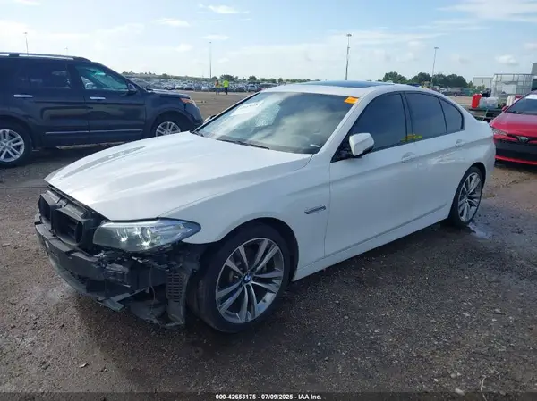 WBA5A5C5XGG355165 2016 BMW 5ER - Image 2
