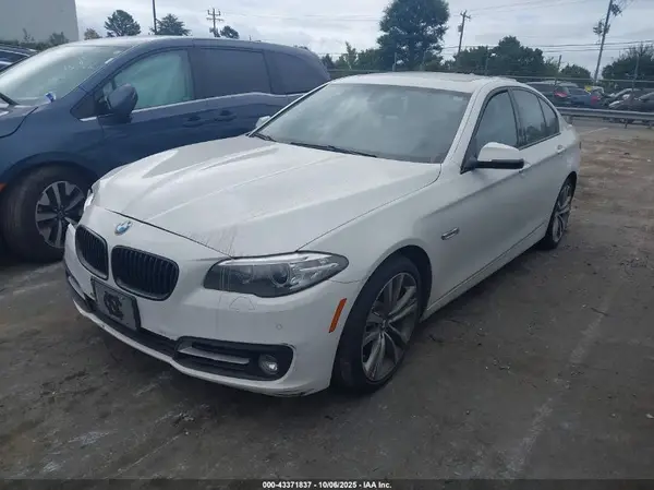 WBA5A7C50GG644521 2016 BMW 5ER - Image 2