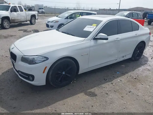 WBA5A7C51GG146067 2016 BMW 5ER - Image 2