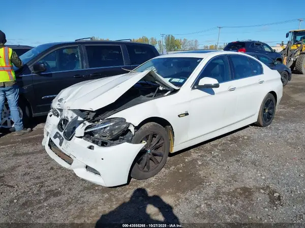 WBA5A7C52GG144408 2016 BMW 5ER - Image 2