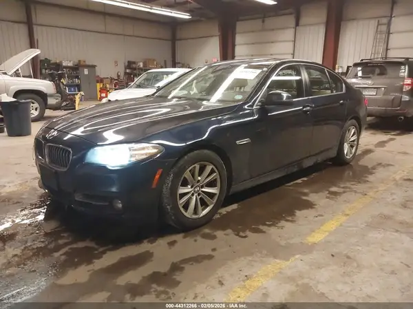 WBA5A7C53GG147298 2016 BMW 5ER - Image 2