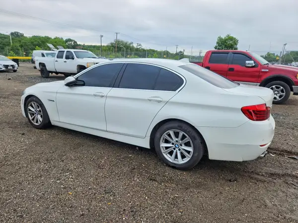 WBA5A7C55GG150610 2016 BMW 5ER - Image 2