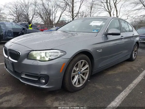 WBA5A7C57GG149619 2016 BMW 5ER - Image 2