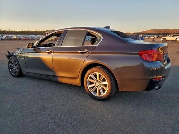 WBA5A7C59GG146611 2016 BMW 5ER - Image 2