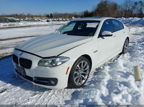 WBA5A7C59GG147256 2016 BMW 5ER - Image 2