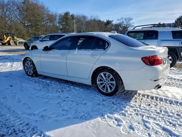 WBA5A7C59GG147693 2016 BMW 5ER - Image 2