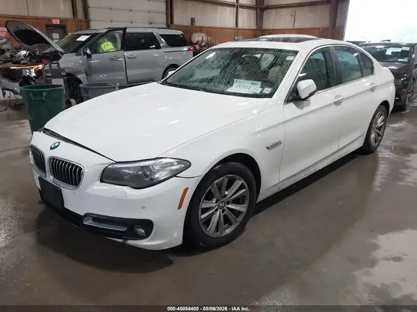 WBA5A7C59GG151663 2016 BMW 5ER - Image 2