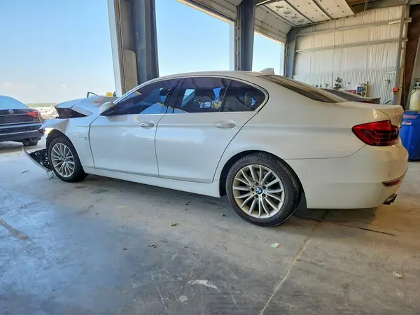 WBA5A7C5XGG145158 2016 BMW 5ER - Image 2