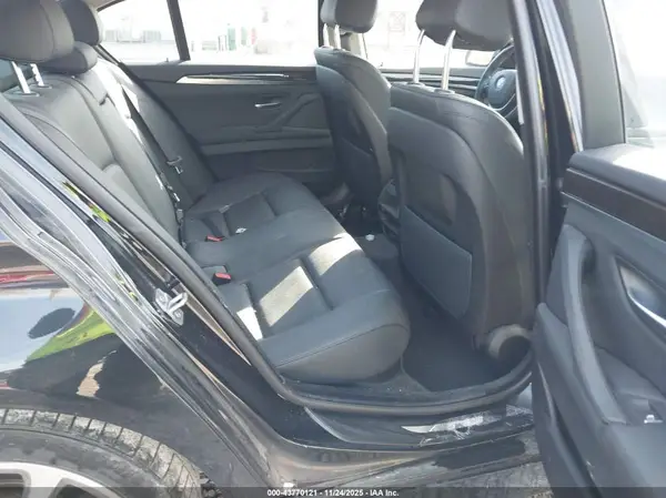 WBA5A7C5XGG146102 2016 BMW 5ER - Image 8