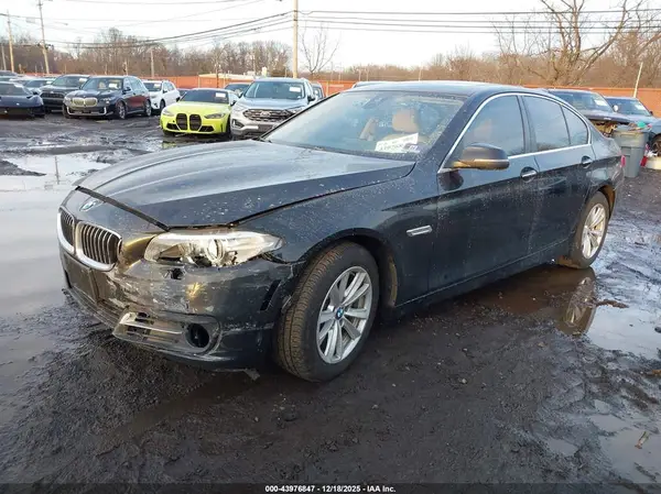 WBA5A7C5XGG147671 2016 BMW 5ER - Image 2