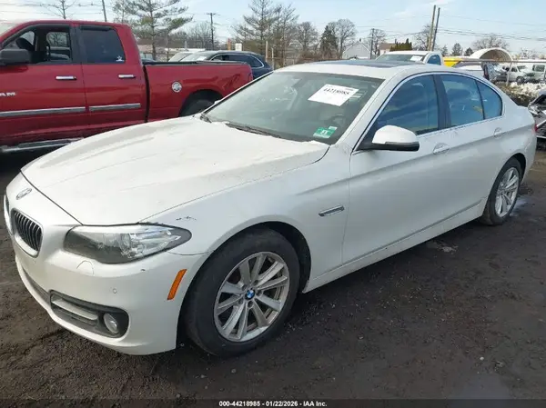 WBA5A7C5XGG149064 2016 BMW 5ER - Image 2