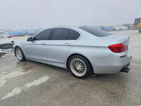 WBA5B1C56GG551111 2016 BMW 5ER - Image 2