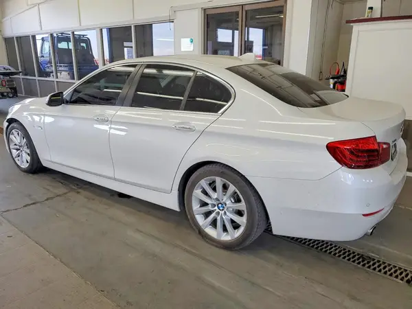 WBA5B3C50GD549156 2016 BMW 5ER - Image 2