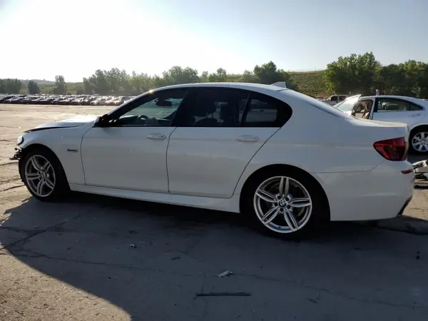 WBA5B3C55GG260630 2016 BMW 5ER - Image 2
