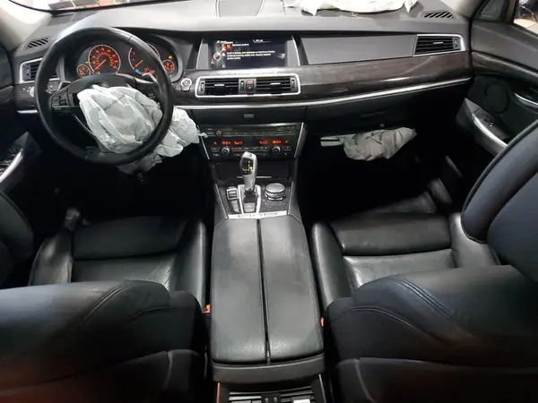 WBA5M0C32HD085344 2017 BMW 5ER - Image 8