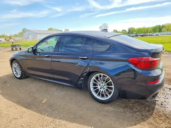 WBA5M0C37HD085324 2017 BMW 5ER - Image 2