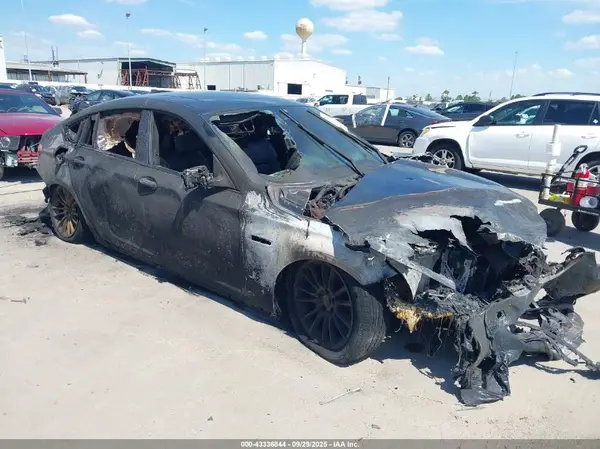 WBA5M0C59GD085227 2016 BMW 5ER - Image 1