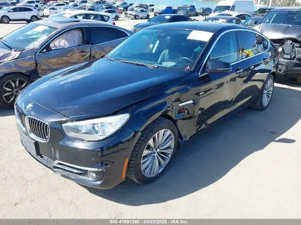 WBA5M2C32HG499377 2017 BMW 5ER - Image 2