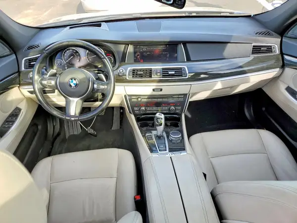 WBA5M2C50GG498924 2016 BMW 5ER - Image 8