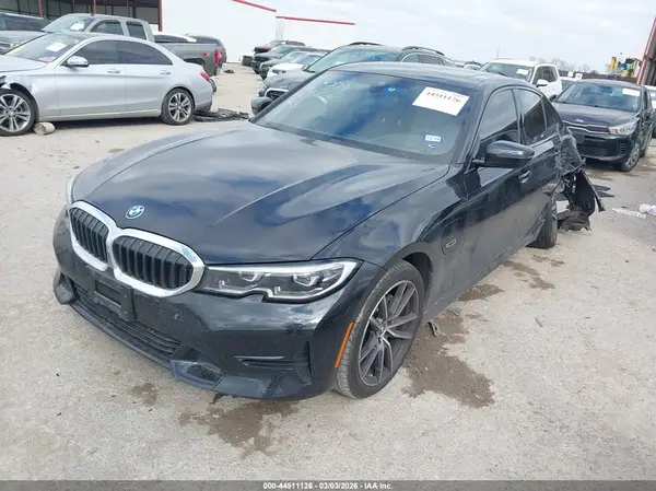 WBA5P7C02NFL69434 2022 BMW 3ER - Image 2