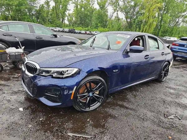 WBA5P9C04NFM09489 2022 BMW 3ER - Image 1