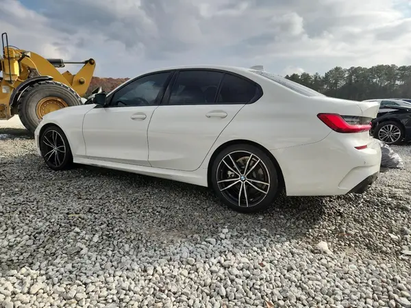 WBA5R1C03LFH42584 2020 BMW 3ER - Image 2