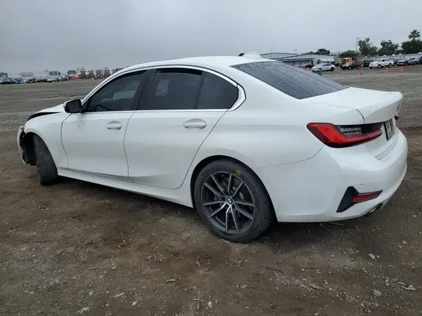 WBA5R1C05LFH39573 2020 BMW 3ER - Image 2